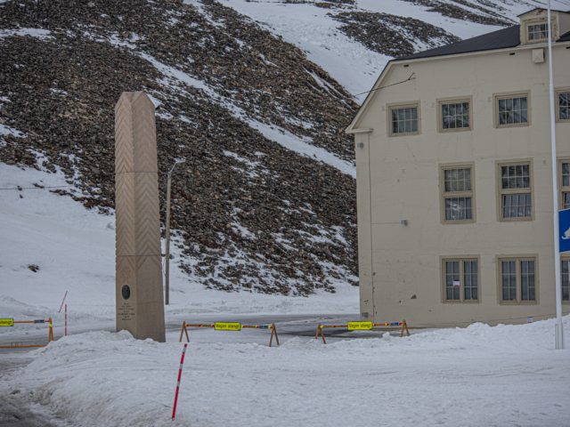 Road Closed to Huset Road in front of the historic building Huste in Longyearbyen closed due to an avalanche.
